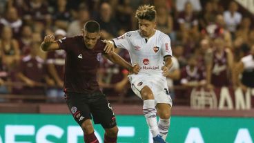 Uno y uno. Los dos goleadores de la noche en la Fortaleza.