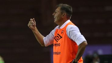 "Hemos mejorado mucho", opinó el entrenador leproso.