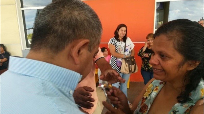 Silvia y Sergio se comunicaron a través de las redes sociales y coordinaron el encuentro.