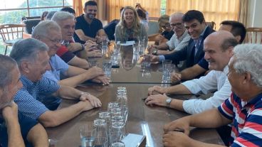 La presidenta del Concejo encabezó la reunión.