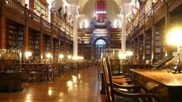 La comitiva de la UNR visitó los departamentos de Derecho, Ciencias Veterinarias, Ciencias Agrarias, Ciencias de la Educación y Ciencia Politica, entre otros.