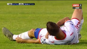 Leandro Grimi quedó tirado después de hacer el gol del empate ante Atlético Nacional.