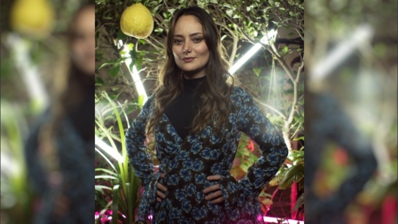 En cada entrega de “Resonar”, artistas conversan acercan de su universo sonoro e interpretan una canción.  María Mulata fue la protagonista del primer episodio.