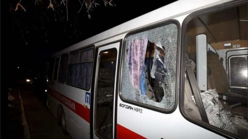 En los micros  viajaban 45 ciudadanos ucranianos y 27 extranjeros.