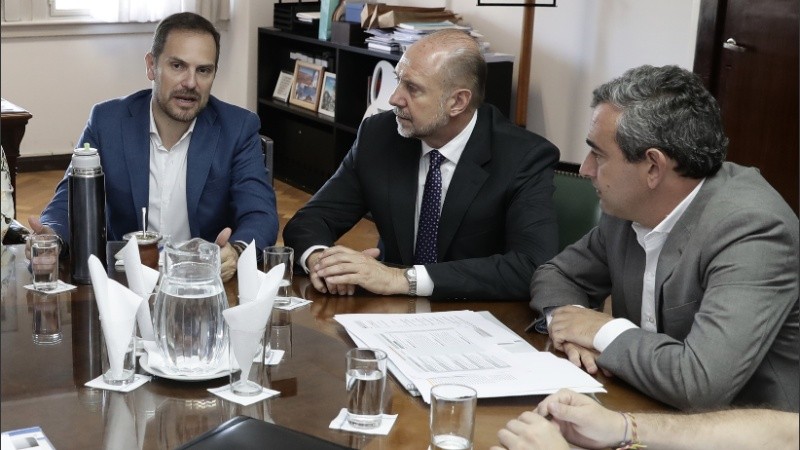 Este jueves el secretario de Obras Públicas se reunió con el gobernador Omar Perotti y el intendente Pablo Javkin.