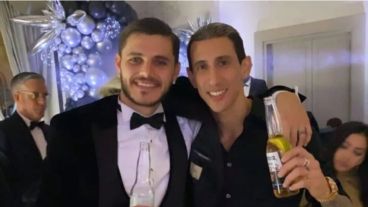 Mauro Icardi y Ángel Di María festejaron sus cumpleaños a lo grande en París.