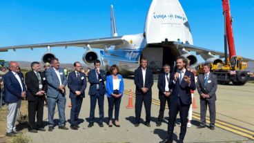 El jefe de Gabinete, Santiago Cafiero, encabezó el acto de despedida en Bariloche.