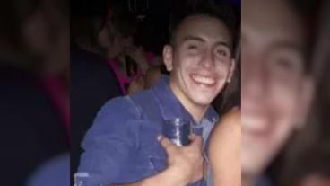 Carlos tenía 23 años y había salido a bailar con amigos.