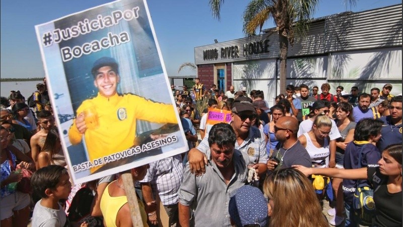 La manifestación fue en la zona donde Carlitos vivió sus últimas horas.