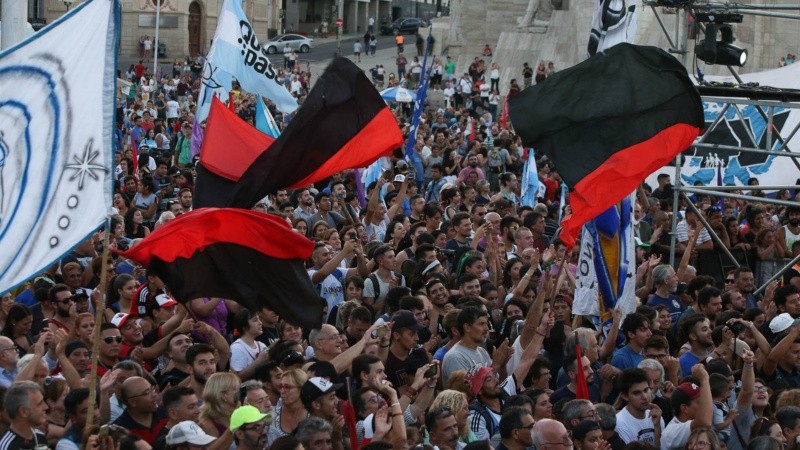 Postales del homenaje a Manuel Belgrano este jueves por la tarde en Rosario.