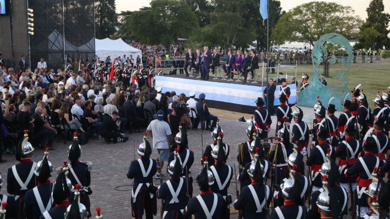 Postales del homenaje a Manuel Belgrano este jueves por la tarde en Rosario.