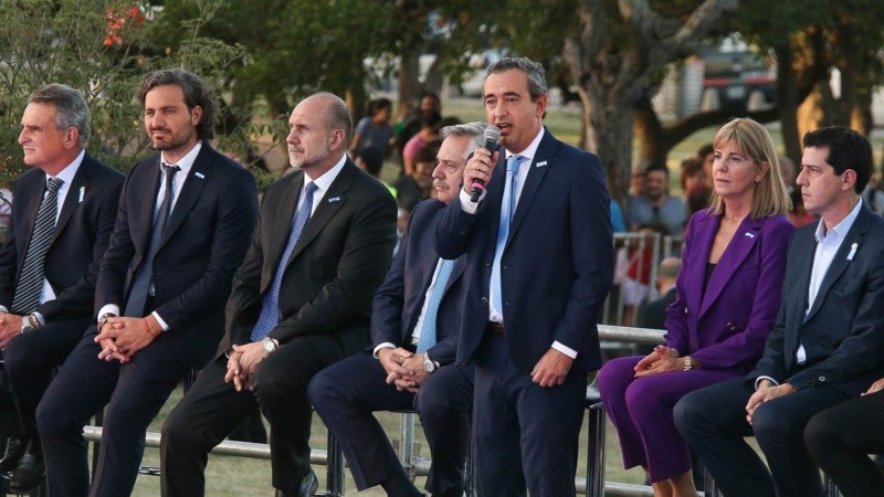Postales del homenaje a Manuel Belgrano este jueves por la tarde en Rosario.