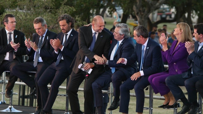 Postales del homenaje a Manuel Belgrano este jueves por la tarde en Rosario.