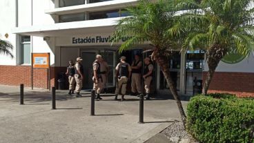 Intervinieron agentes federales con el seguimiento de familiares.