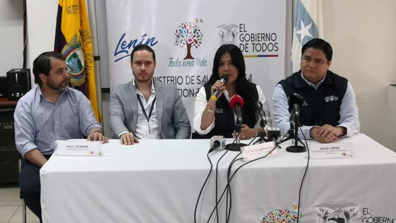 El Ministerio de Salud de Ecuador confirmó el caso positivo. 