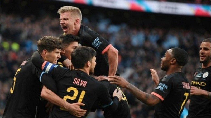 Manchester City conquistó el título por séptima vez y quedó a uno de igualar a Liverpool, máximo ganador del torneo