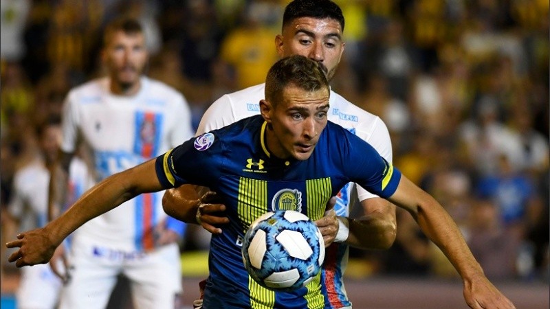 Ruben volvió al gol con un penal al cierre del primer tiempo.