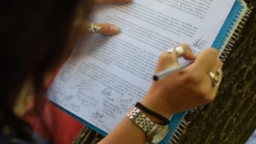 Las y los estudiantes señalan a legisladores que "el costo del boleto no puede ser un obstáculo en el acceso a la educación.".