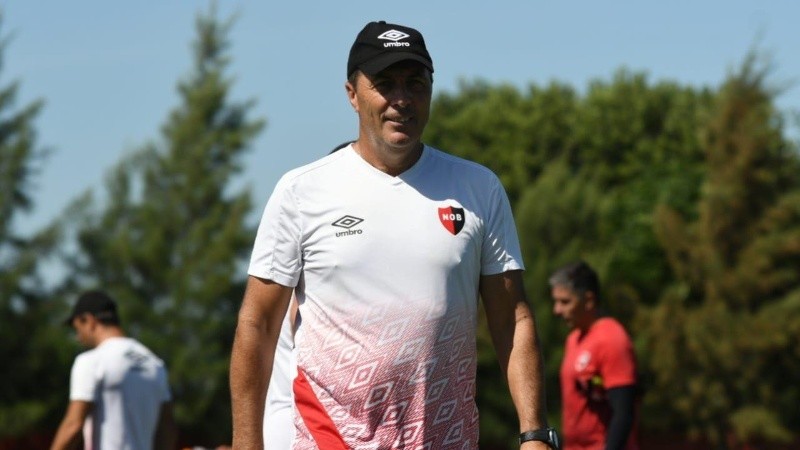 Kudelka no confirmó el equipo que recibirá este domingo al Tomba. 