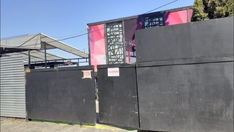 Tres personas entraron al boliche clausurado Ming este viernes. 