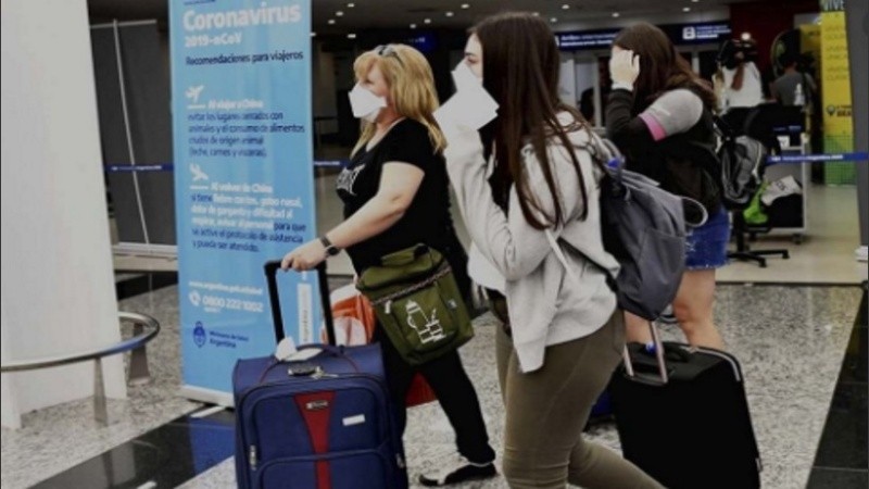 El dispositivo está en marcha para los viajeros procedentes de países en riesgo.