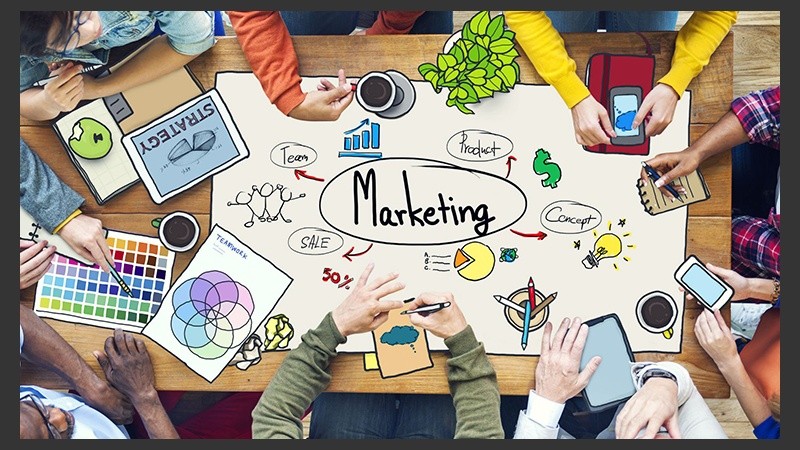 Se cursa de lunes a jueves de 18 a 22.