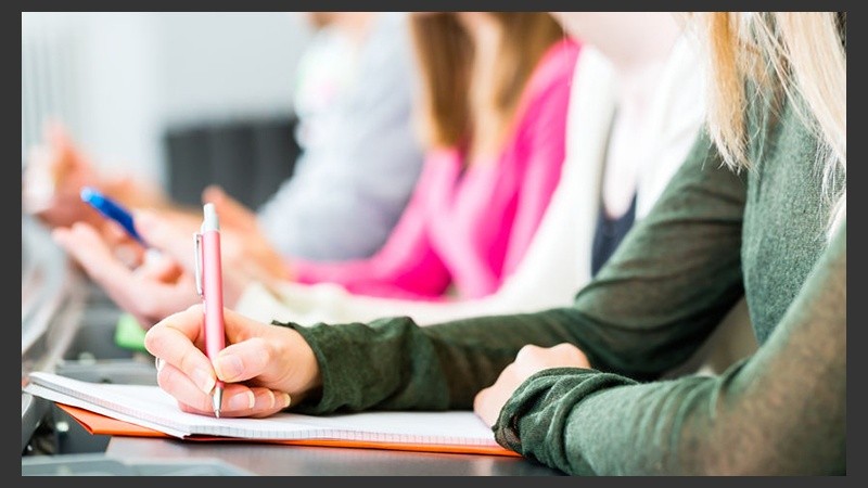 “La educación pública es hoy un territorio en disputa