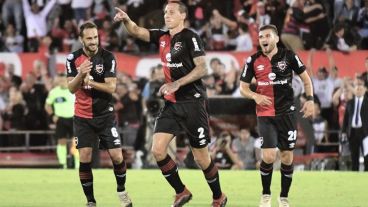 El plantel de Newell's aceptó cobrar más adelante parte de los sueldos.