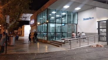 El enfermo de Covid-19 local llegó de Inglaterra y está en "buen estado general".