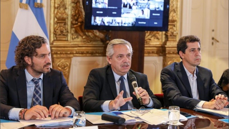 El jefe de Estado llevará a cabo la reunión en Olivos.