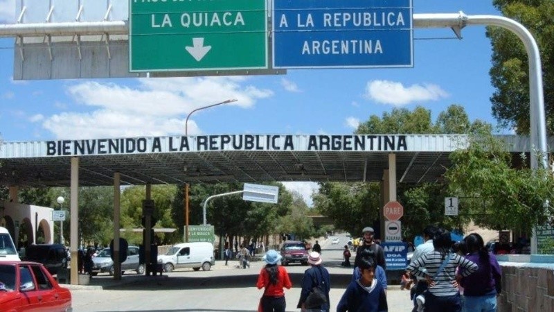 Por dos semanas se cierran los pasos fronterizos argentinos.