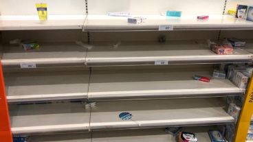 De alcohol en gel, productos de higiene y alimentos quedó poco este domingo.