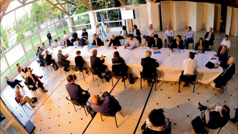 Reunión de domingo en la Quinta de Olivos antes del nuevo anuncio.