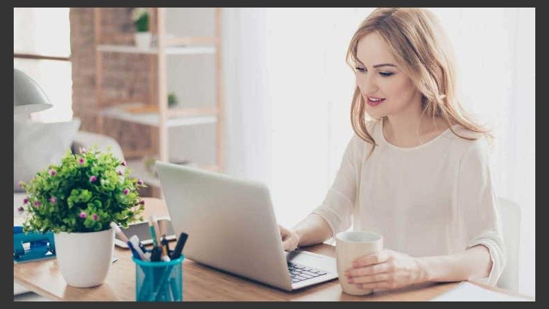 Si por cualquier motivo, tenés que quedarte dentro de casa, podrás aprovechar tu tiempo estudiando.