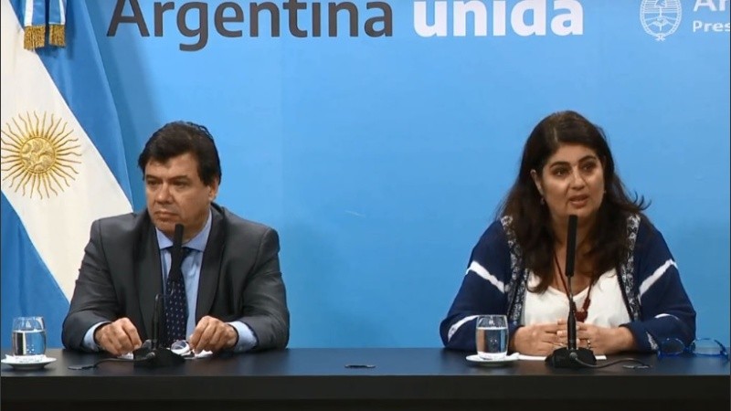 El ministro Moroni junto a la secretaria de Gestión y Empleo, Ana Castellani.