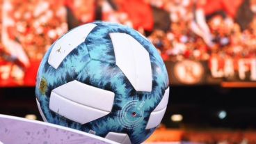 La Superliga confirmó la suspensión del fútbol