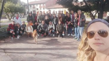 Los argentinos en Perú se comunican a través de un mega grupo de Whatsapp.