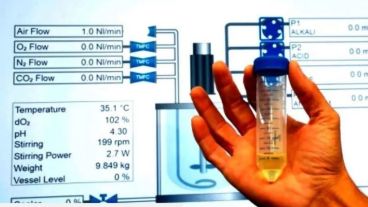 Alertaron que "falta mucho para que esté disponible" la vacuna.