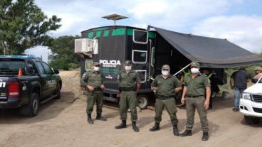 Los mandatarios apuntan a reducir el riesgo de contagio a partir del cese de la circulación entre las provincias.