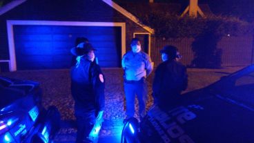 El procedimiento en la esquina de bulevar Argentino y González del Solar.