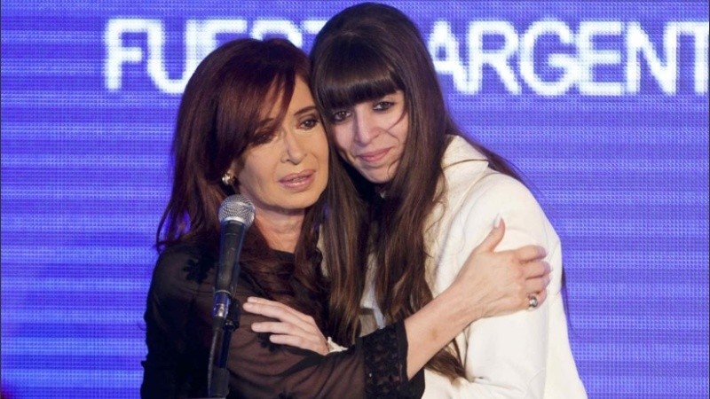 Cristina Kirchner aseguró que regresará desde Cuba junto con su hija