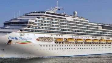 Incertidumbre de 1.600 argentinos a bordo del Costa Pacífca.