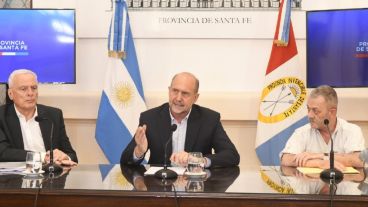 Perotti encabezó una conferencia de prensa este viernes a la tarde.