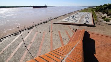 El Parque España totalmente vacío.