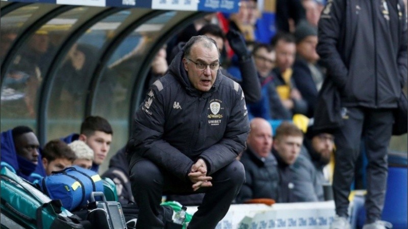 Bielsa dirige al Leeds, que va por el ascenso.