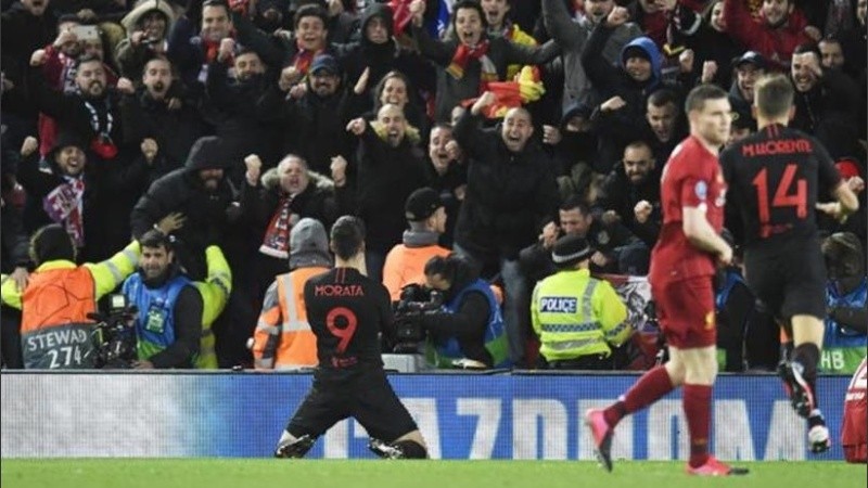 Los hinchas del Aleti que pisaron Anfield el 11 de marzo.