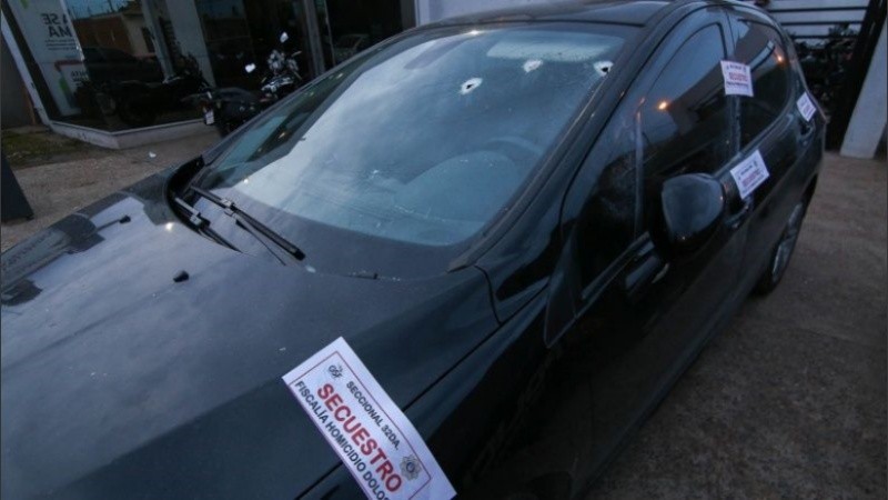 El agente Cristian Ibarra fue acribillado de seis balazos en Larralde y Dean Funes.