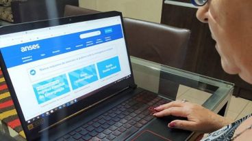 Las entidades que realizan estas retenciones y/o descuentos "incumplen lo dispuesto mediante la comunicación B 11.996”.