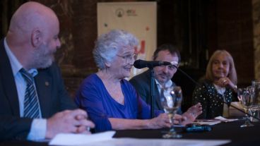 Una postal de la entrevista con Mireya Baglietto en el ECU.