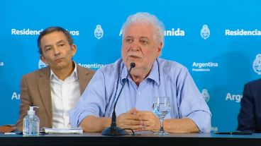 “Hoy no tenemos problema con ningún enfermo que necesite una cama específica que no podamos atender”, sostuvo el ministro González García.